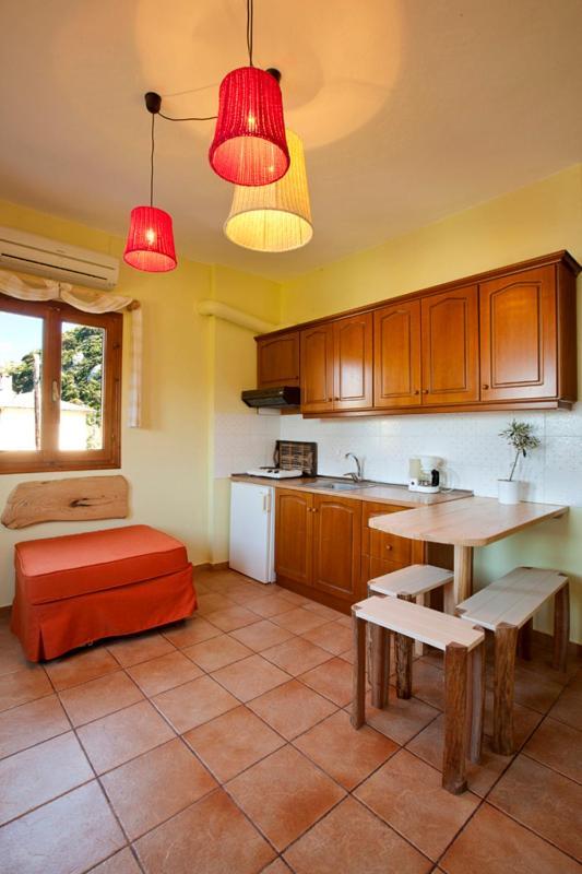 Victoria'S Guesthouse Damouchari Exterior foto